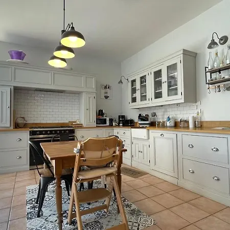 Villa Au Beau Site A Proximite De La Plage מרלימון